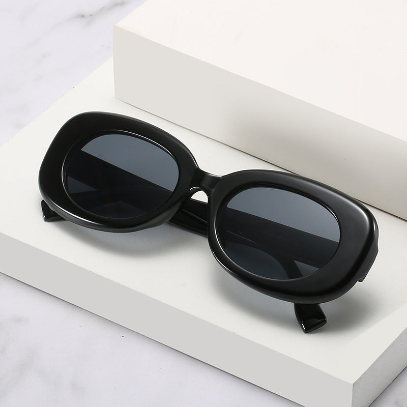 Oval Fashion sunglasses