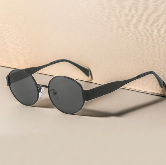 Oval Metal Vintage sunglasses